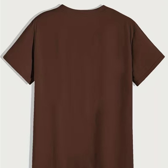 GRAFIC TEES 😆 - Picture 4 of 7